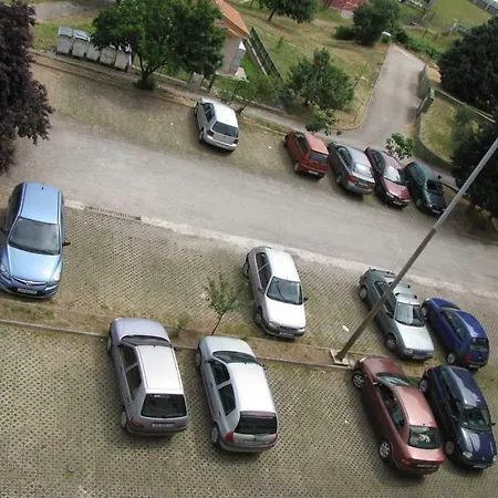 Apartamento Leut Apartment, 3min Beach, 15min Center Pula