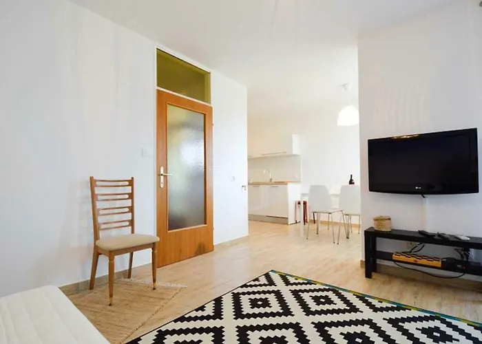 Apartman Leut Apartment, 3min Beach, 15min Center